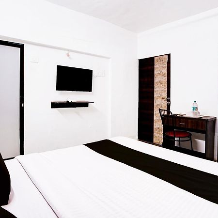 Super Hotel O Deluxe United Corporate Home Navi Mumbai Esterno foto